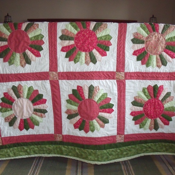 Meet your Posher, Susan - Picture 2 of 7